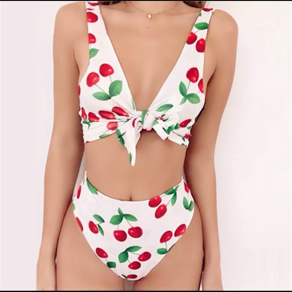 🍒Huntington Beach Berries Bikini Set🍒